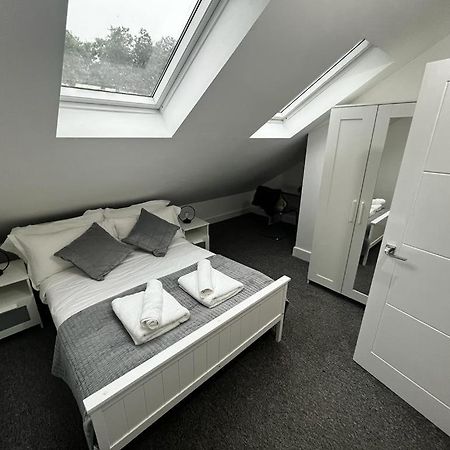 2 Bedroom Flat London Exteriör bild