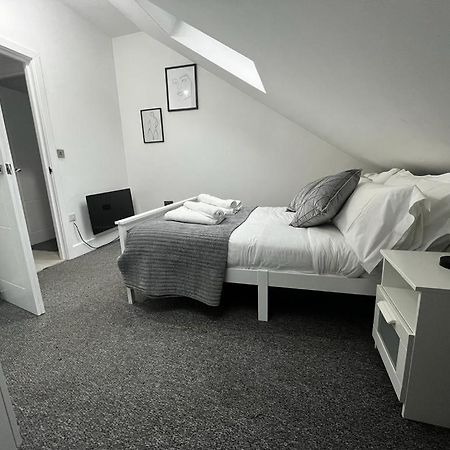 2 Bedroom Flat London Exteriör bild