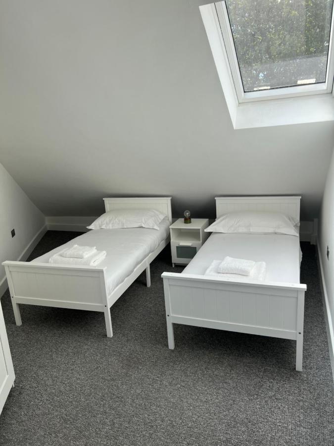 2 Bedroom Flat London Exteriör bild